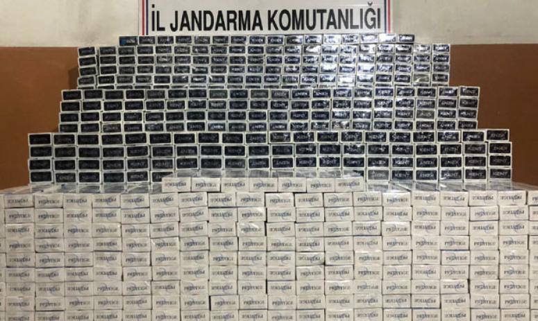 Özalp'ta 15 bin paket kaçak sigara ele geçirildi