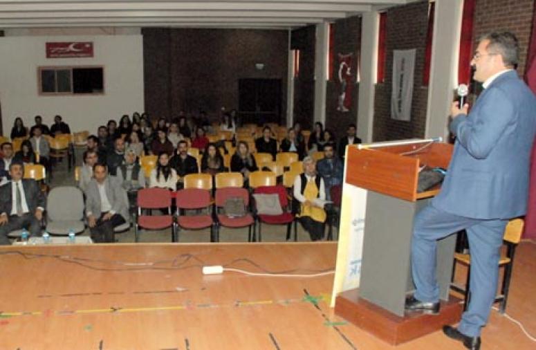 Tuşba'da öğretmenlere proje eğitimi verildi