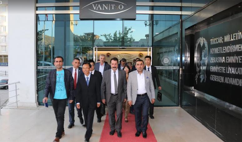 Çin Büyükelçisi'nden Van TSO'ya ziyaret…