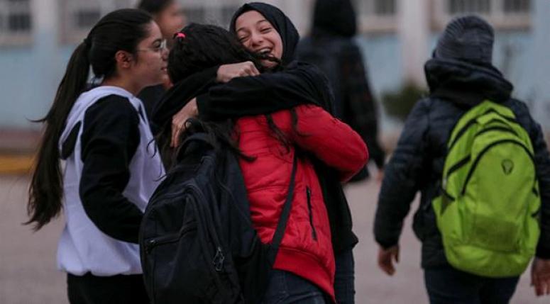 Elazığ'da depremin ardından ilk ders zili çaldı