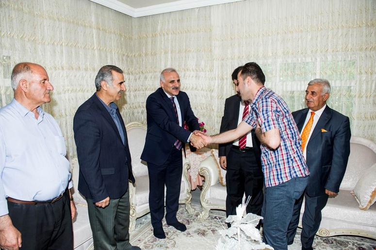 Vali Zorluoğlu, şehit aileleri ile bayramlaştı
