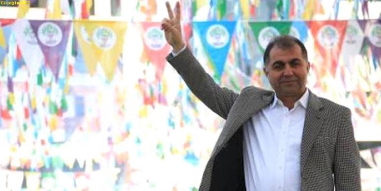 HDP'li Batman Belediye Başkanı Demir gözaltına alındı