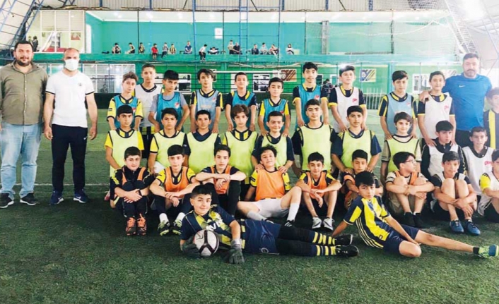 Van Fenerbahçe Futbol Okulu kapılarını açtı