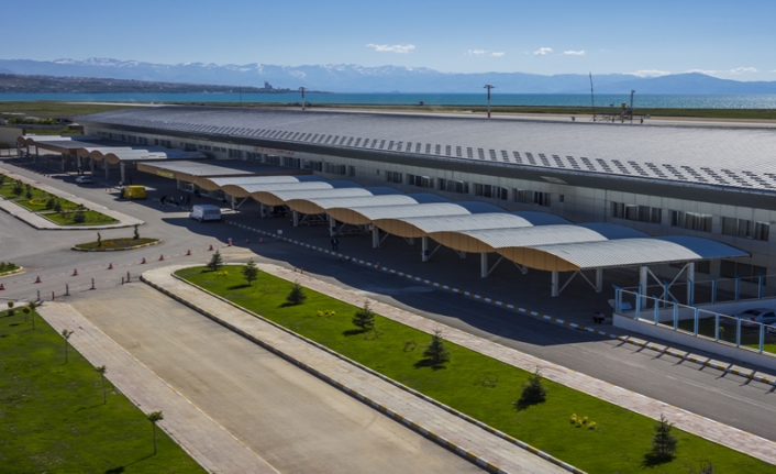 Ferit Melen Havalimanı çatı onarımı yapacak