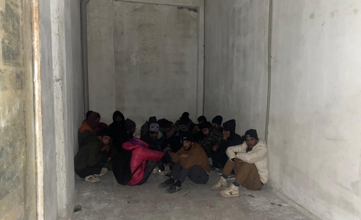 Van’da 17 göçmen yakalandı