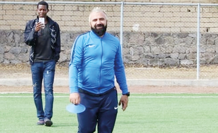 Vanlı antrenör Belli, Tatvan Belediyespor'la anlaştı