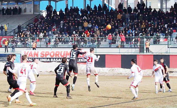 Vanspor, Turgutluspor'u tek golle geçti:1-0