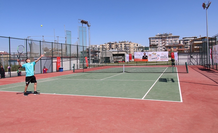 Van’da ANALİG tenis grup müsabakaları başladı
