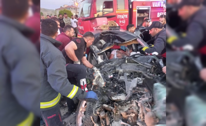 Van'da trafik kazaları: 8 yaralı
