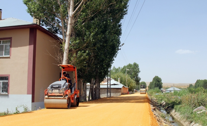 Erciş’te 22 kilometrelik yol asfaltlanacak