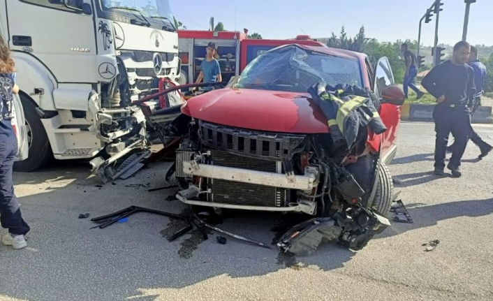 Erciş'te trafik kazası: 4 yaralı