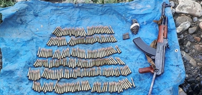 Van’da PKK’ya ait sığınıkta silah ve mühimmat ele geçirildi