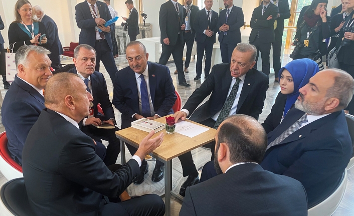 Cumhurbaşkanı Erdoğan, Aliyev ve Paşinyan'dan üçlü görüşme