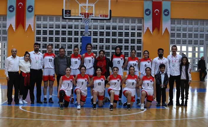 Büyükşehir Kadın Basketbol Takımı ilk maçından galip