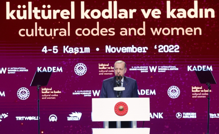 Cumhurbaşkanı Erdoğan: 'Bu işi çözelim, kadınlar anayasa korumasında olsun'