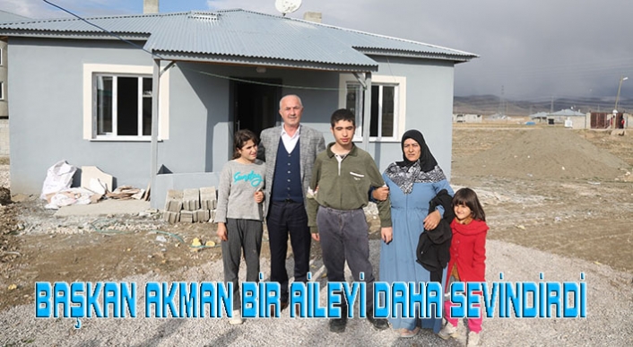 Başkan Akman, engelli aileyi yeni bir ev ile sevindirdi