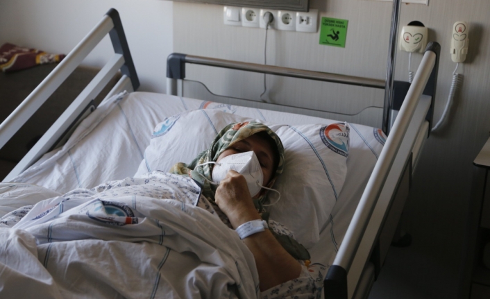 Tekirdağ'da tedavi altına alınan depremzede kadın: 'Depremde 9 yakınımızı kaybettik'
