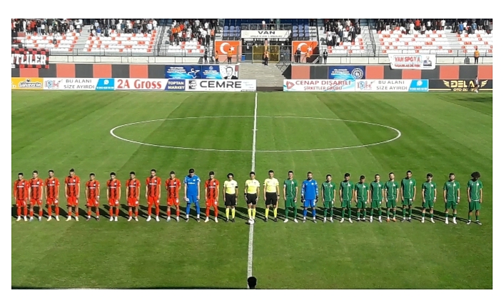 Vanspor, Kırşehir'i 2 golle uğurladı