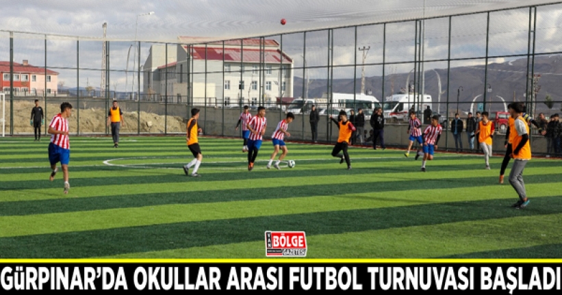 Gürpınar'da okullar arası futbol turnuvası başladı