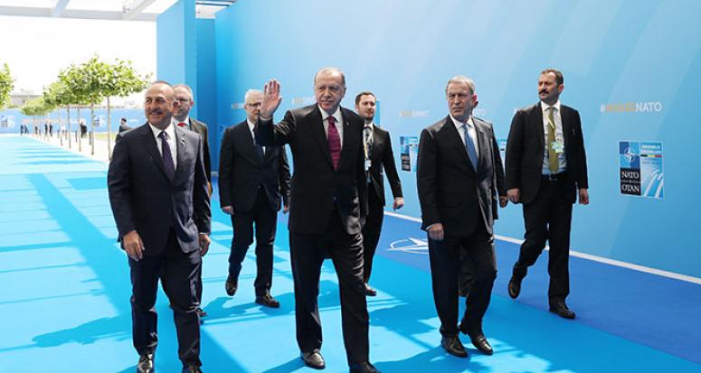 Başkan Erdoğan NATO karargahında