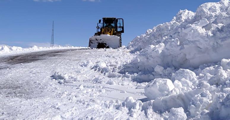 Van'da kırsalda karla mücadele çalışmaları sürüyor