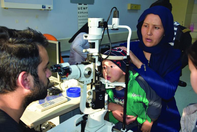 Göçmenler göz sağlığı taramasından geçti