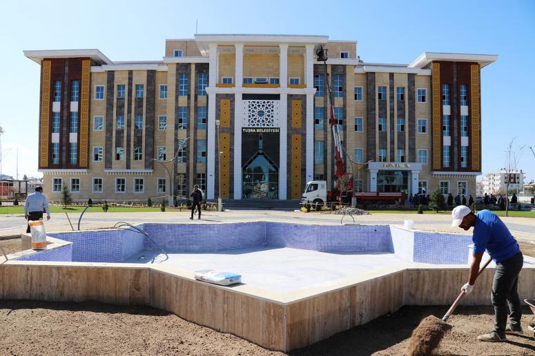 Tuşba Belediyesi, yeni hizmet binasını tanıttı