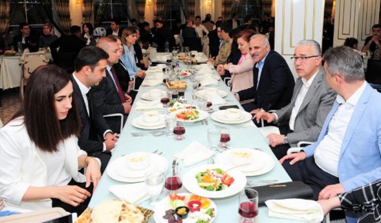 Vali Zorluoğlu, özel harekât polisleri ile iftar açtı