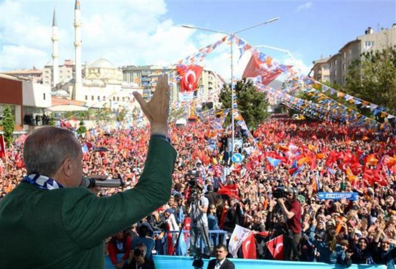 Erdoğan: Yastık altındaki paranızı TL'ye yatırın