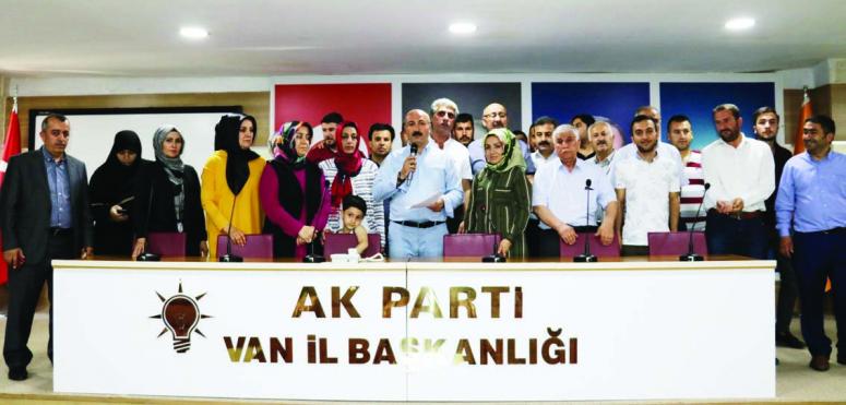 AK Parti'den Mursi açıklaması 