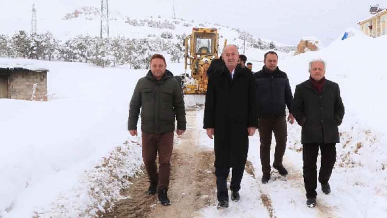 Başkan Akman, karla mücadele çalışmalarını inceledi