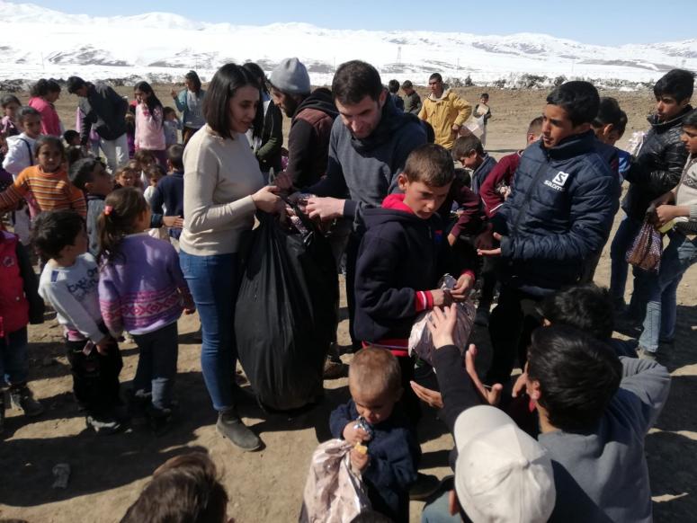 Eğitimciler, depremzede çocuklarla bir araya geldi