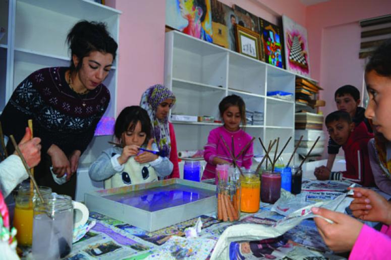 Berivan Kültür Merkezi'ndeki eğitimler sürüyor