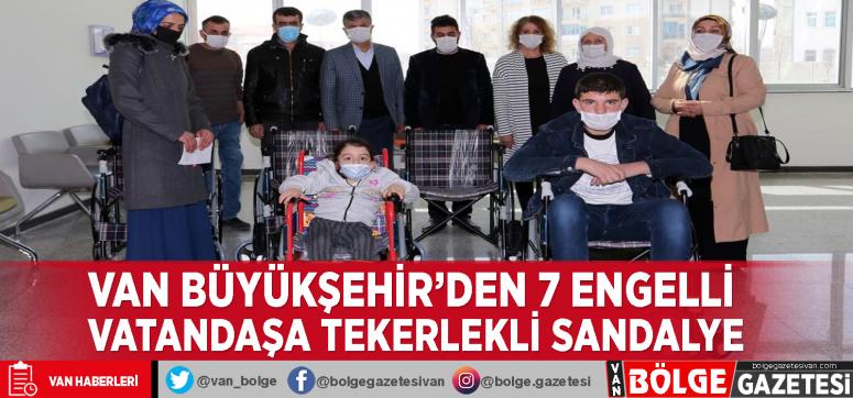 Van Büyükşehir'den 7 engelli vatandaşa tekerlekli sandalye