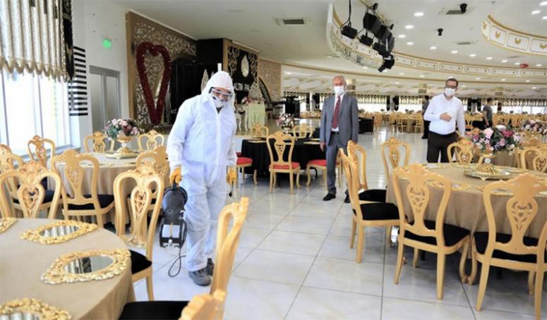 Tuşba'daki düğün salonları dezenfekte edildi