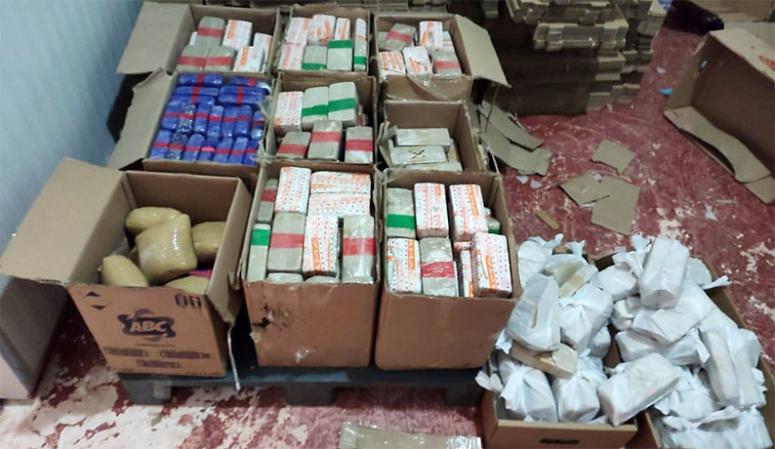 Tuşba'daki et paketleme tesisinde 356 kilo eroin ele geçirildi