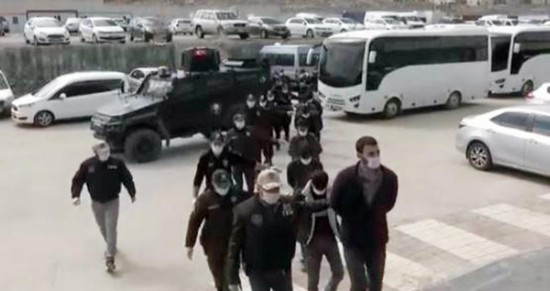 Hacıbekir Mahallesi'nde eylemlere katılan 14 kişiye gözaltı...