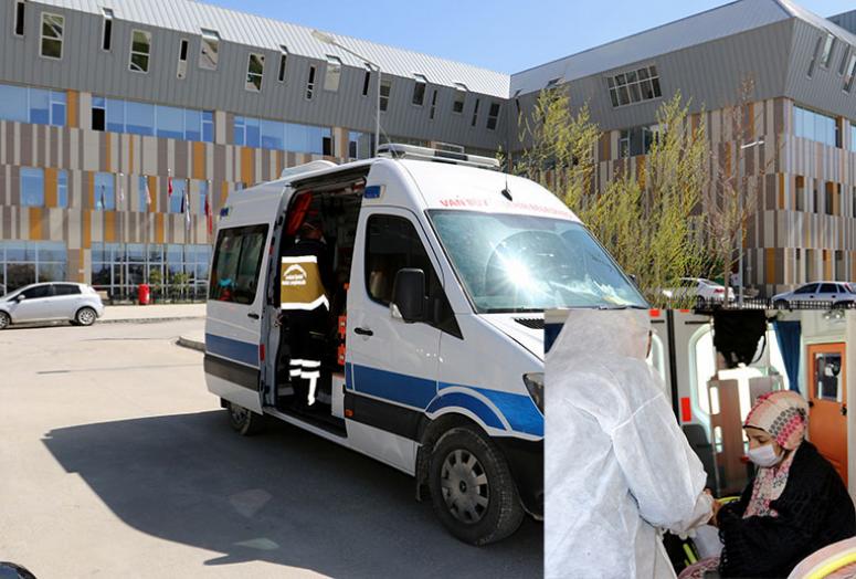 Sokağa çıkamayan hastalar, Büyükşehir araçları ile taşındı