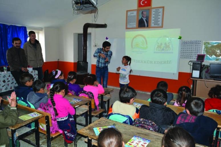İpekyolu'ndaki okullarda hijyen eğitimleri sürüyor