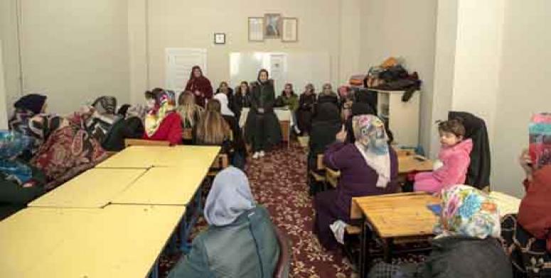 İpekyolu Belediyesi'nden kadınlara yönelik eğitim…