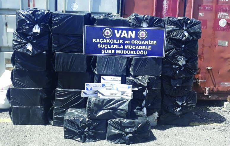 Van'da 32 bin 500 paket kaçak sigara ele geçirildi 