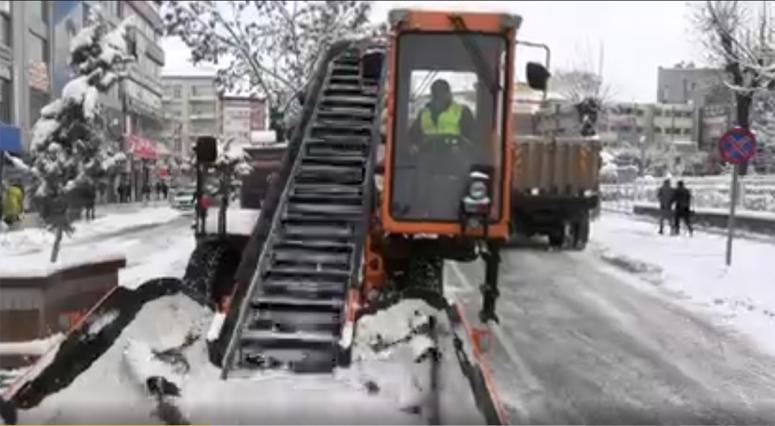 İpekyolu Belediyesi'nden karla mücadele çalışmaları…