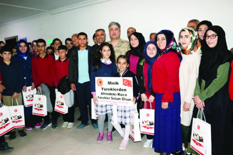 Vanlı öğrencilerden Afrin'deki Mehmetçiğe mektup 
