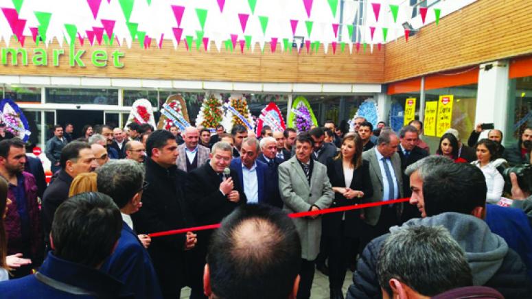 Doğaçlar Medo Market törenle açıldı