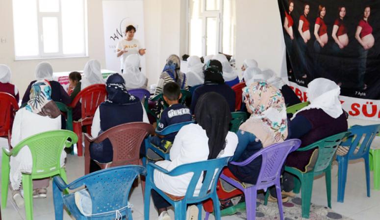 Muradiye'de kadınlara yönelik sağlık semineri…