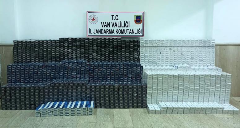 Ahıra gizlenen 28 bin 900 paket kaçak sigara ele geçirildi