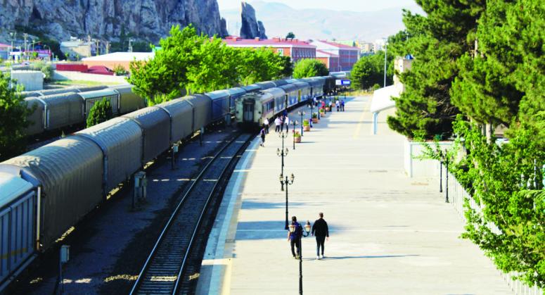 4 yıl aradan sonra Tahran-Ankara tren seferleri yeniden başladı 