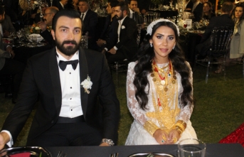 Mustafa Bayram'ın torununun düğününde kilolarca altın takıldı