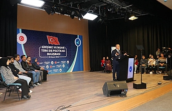 Çavuşoğlu: Ordumuzun mücadelesini diplomasi masasında destekliyoruz