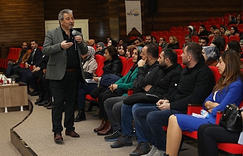 Prof. Dr. Cemaloğlu’ndan öğretmenlere konferans